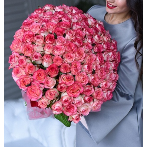 Букет из 101 розы сорта Джумилия 
