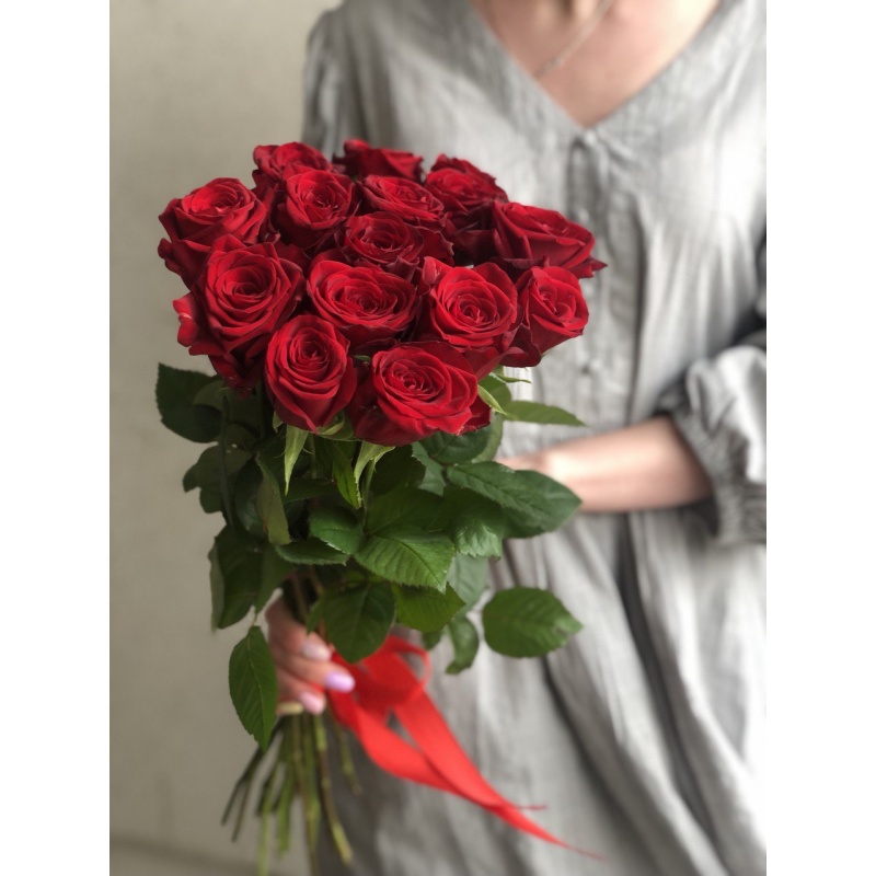 Букет из 15 роз «Обжигающий»
