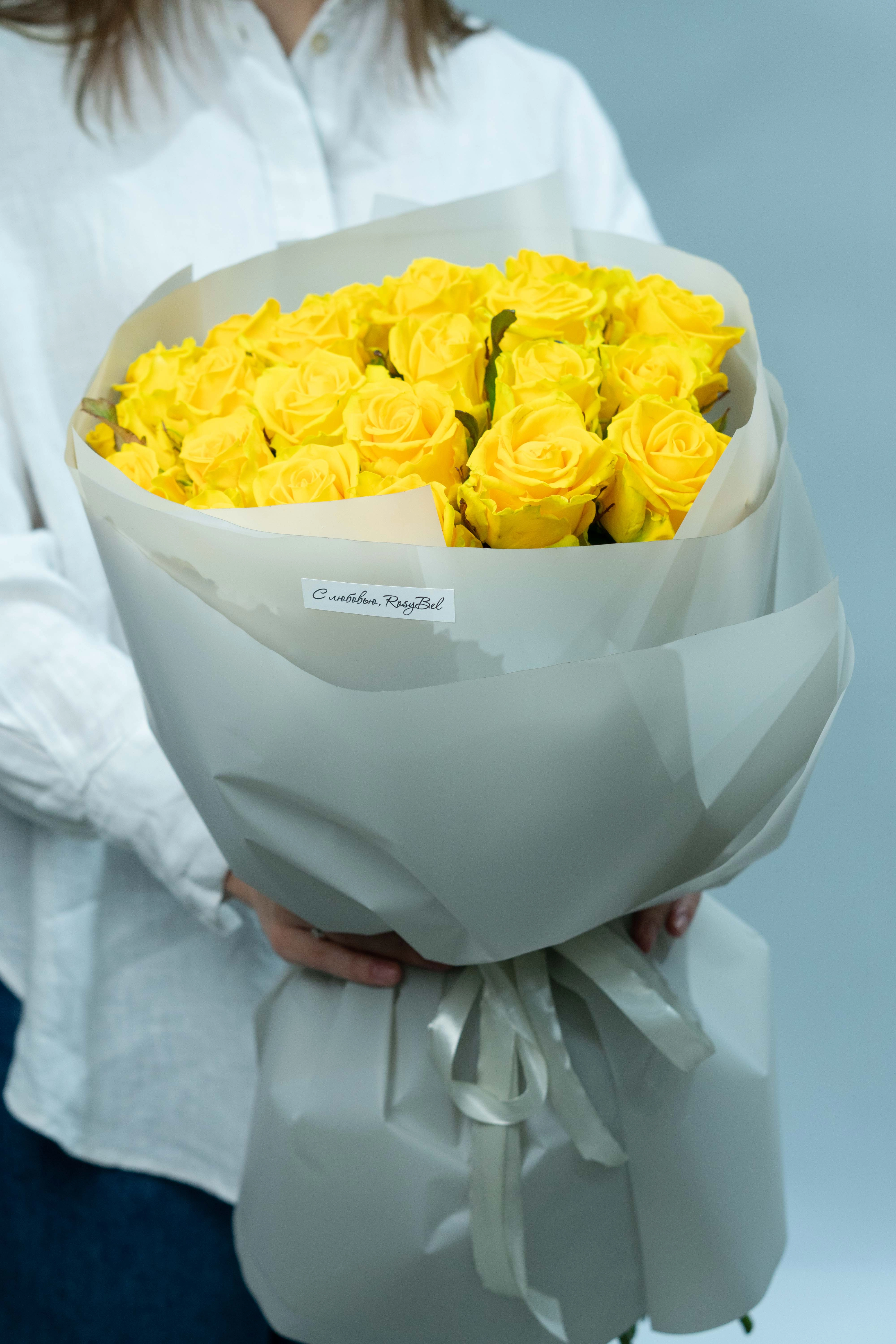 Картинка Букет из 25 желтых роз "Париж" 40 см Картинка Букет из 25 желтых роз "Париж" 40 см