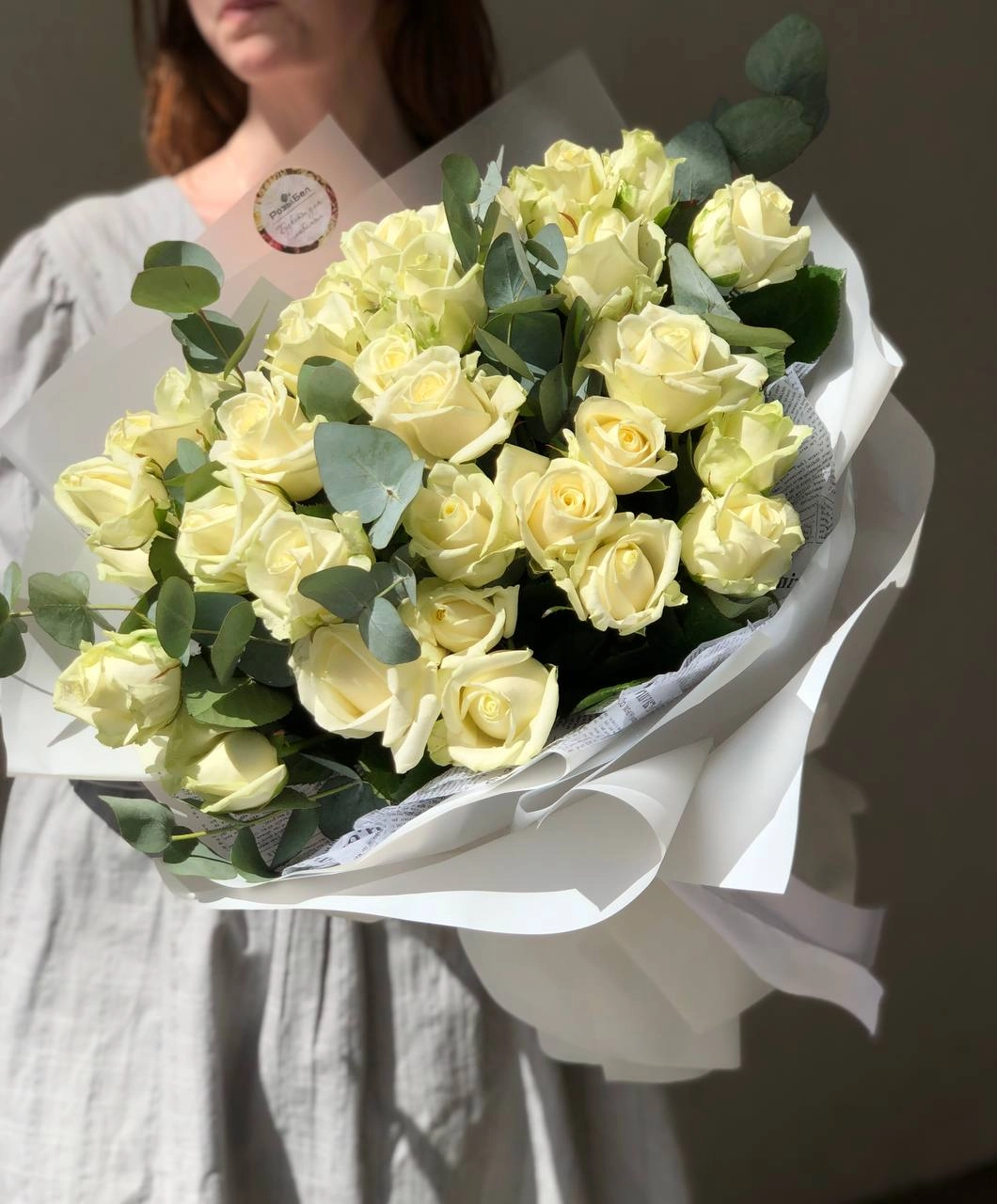 Картинка Букет из 31 роз "Айсберг " 60 см