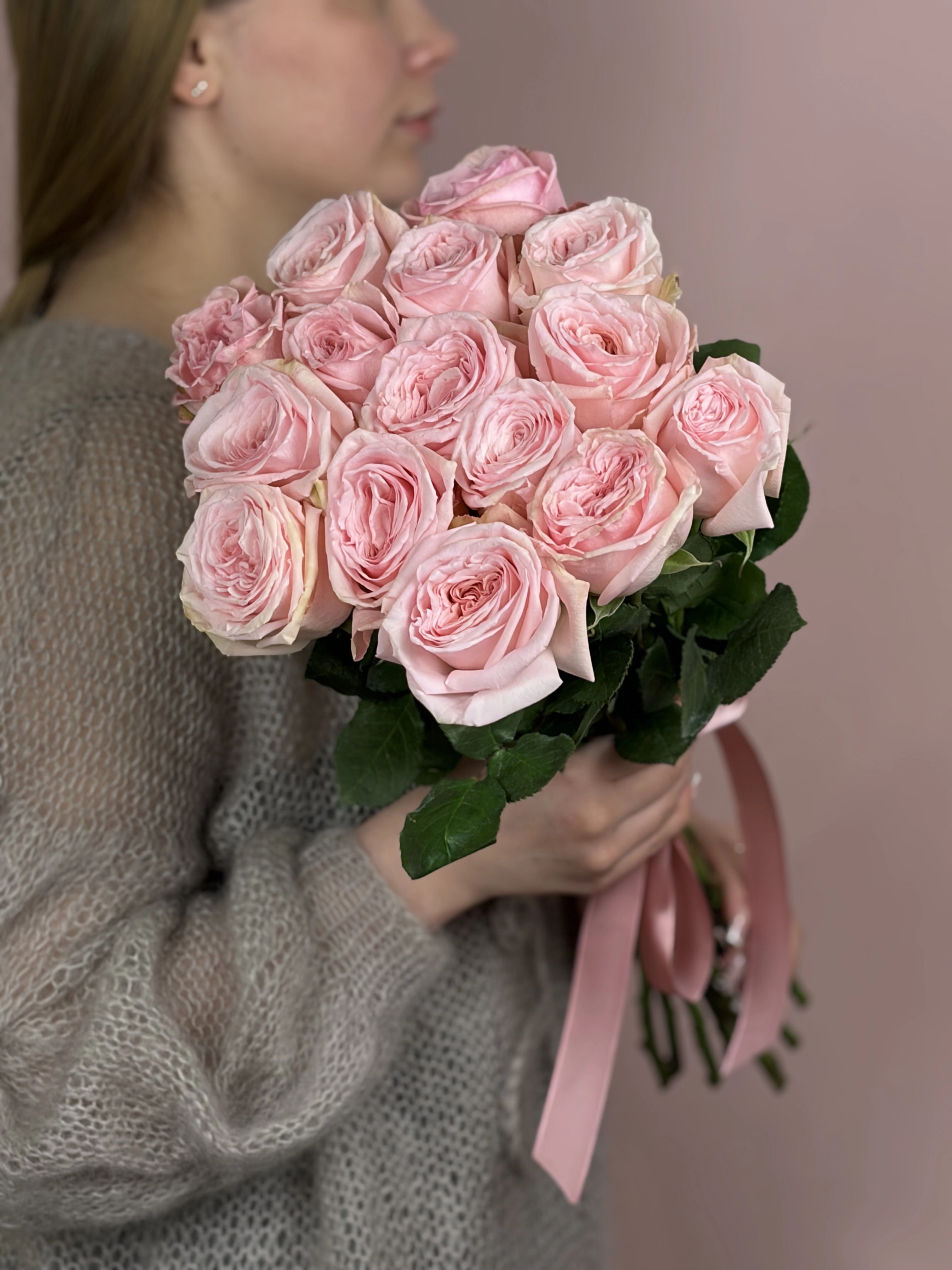 Картинка Букет из 15 роз Пинк Охара 40см