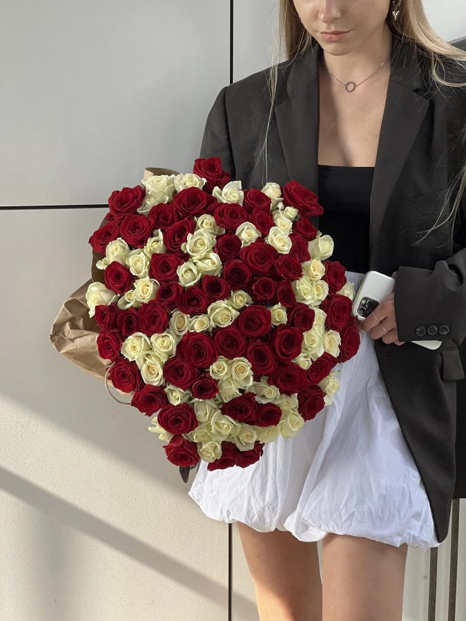 Картинка Букет из 75 роз "Монро" 60 см