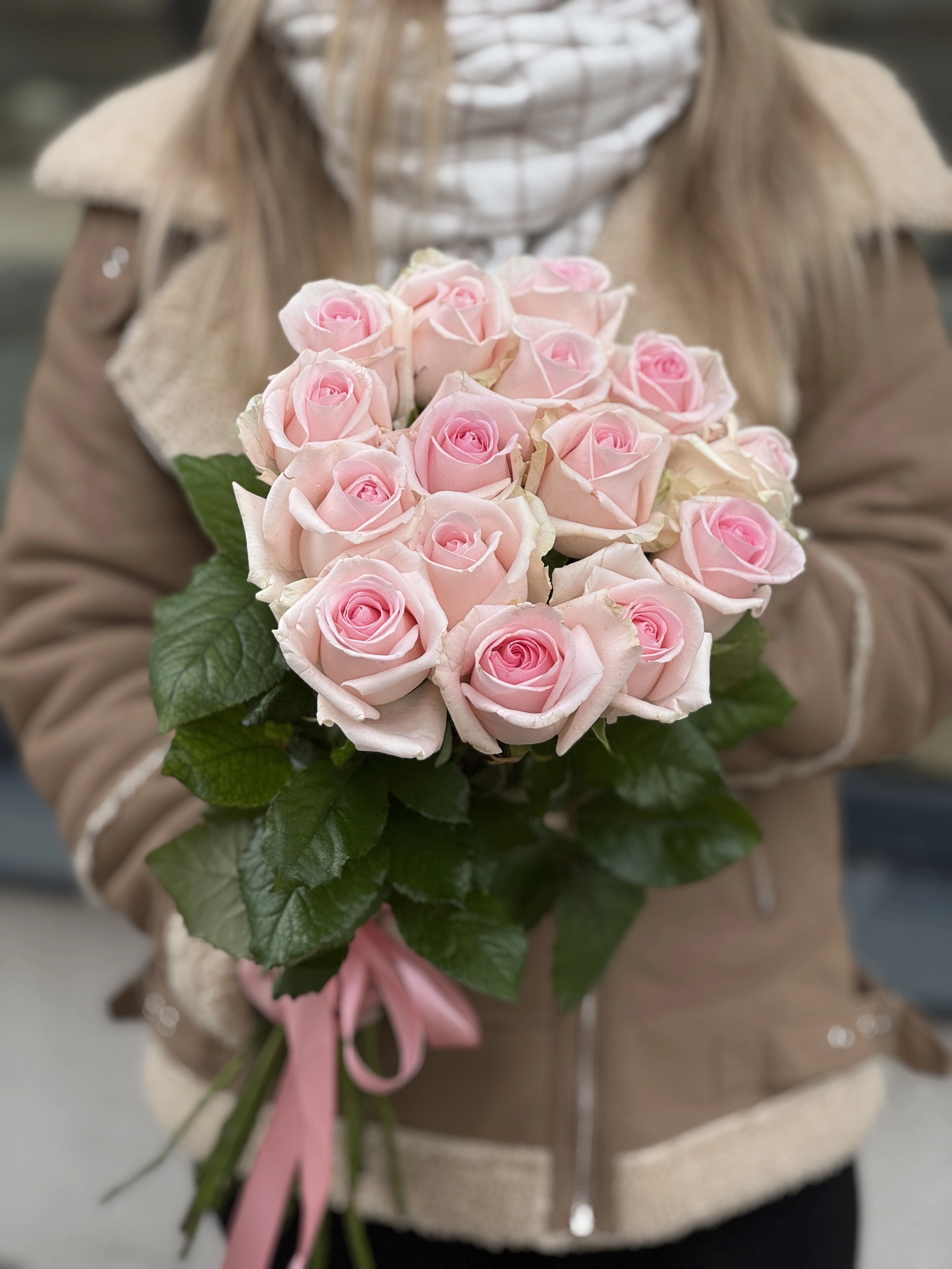 Картинка Букет из 15  роз "Сорбет" 50 см