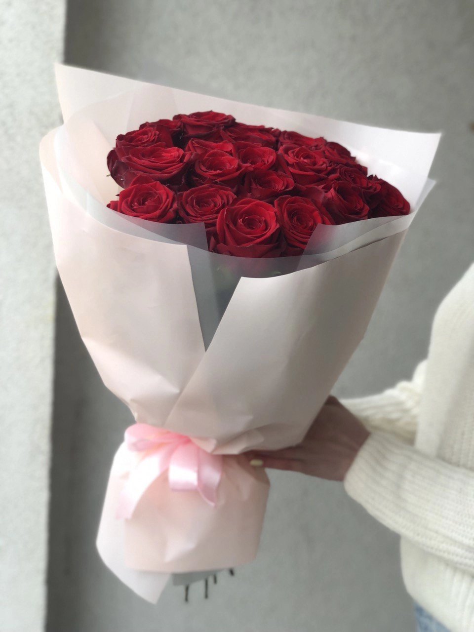 Картинка Букет из 25 красных роз "Мисс" 50 см