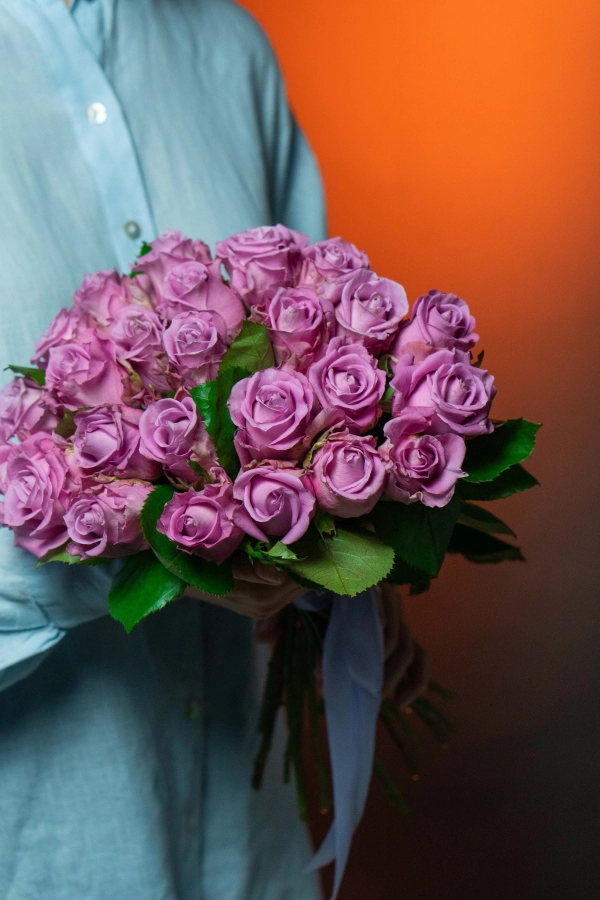 Картинка Букет "Прага" из 23 роз сорта Маритим 40 см