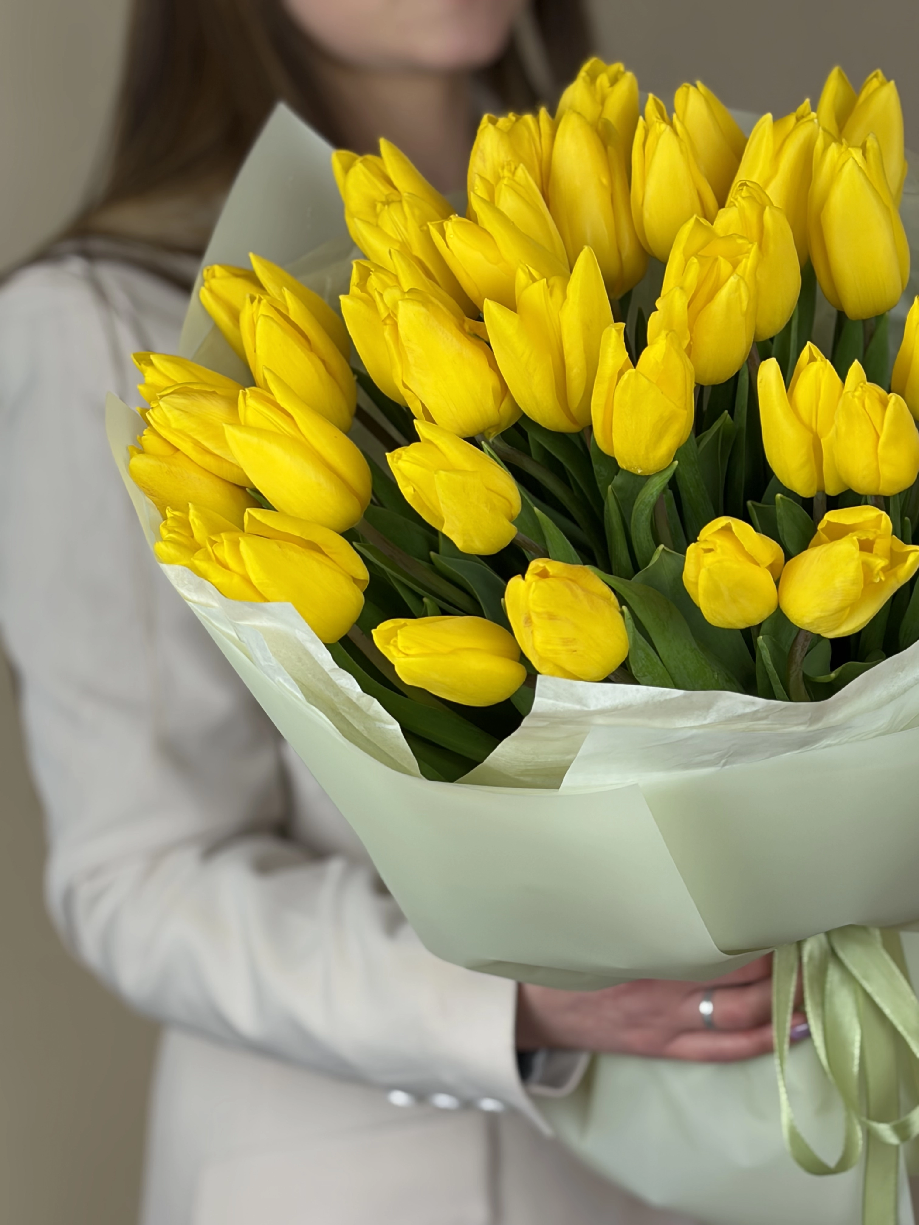 Картинка Букет из 35 тюльпанов "Солнечный Эликсир"