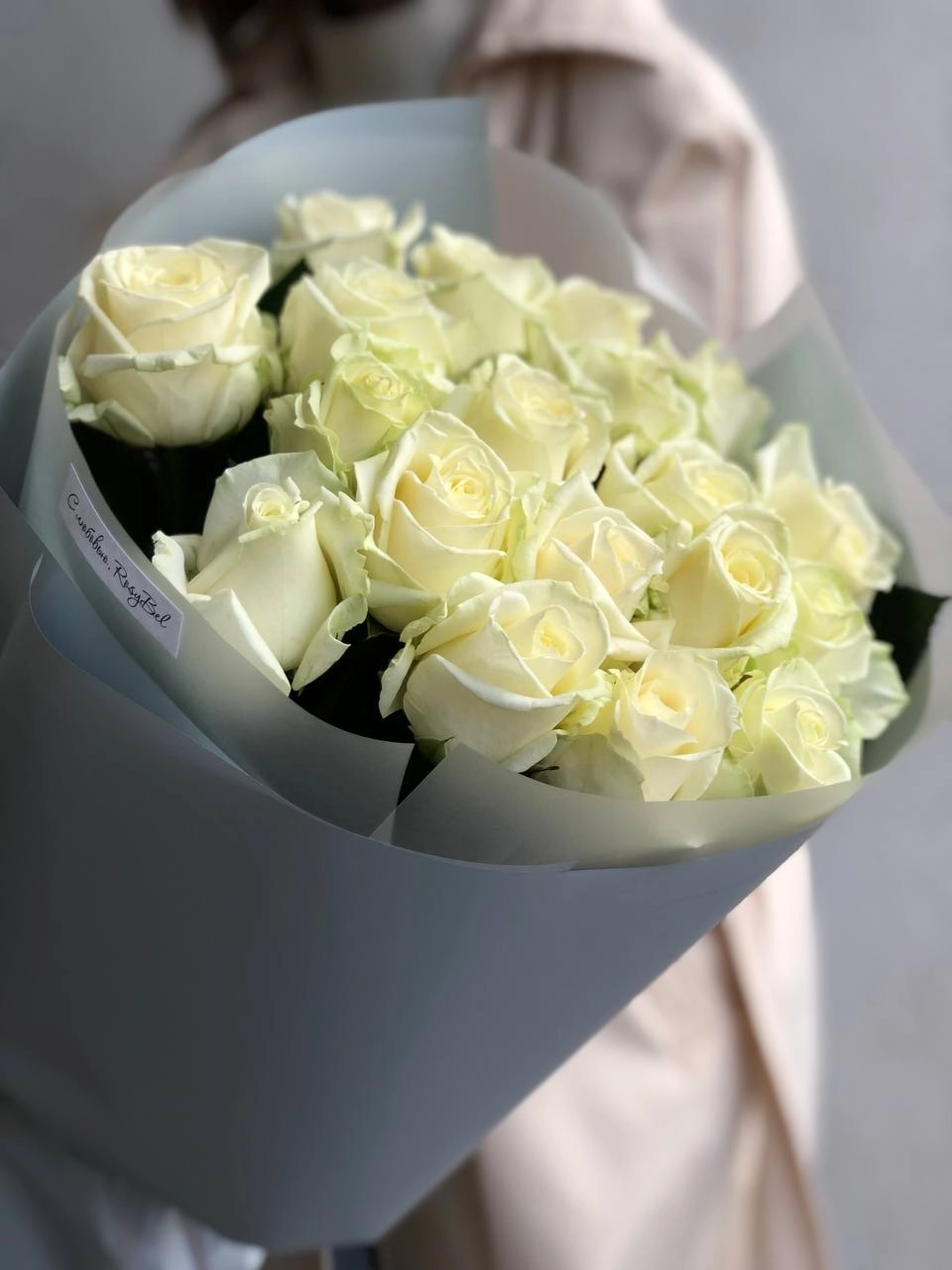 Картинка Букет "Аморе" из 17 роз 60 см