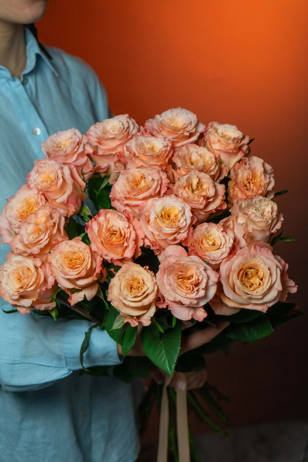 Картинка Букет из 21 розы сорта Шиммер 60 см