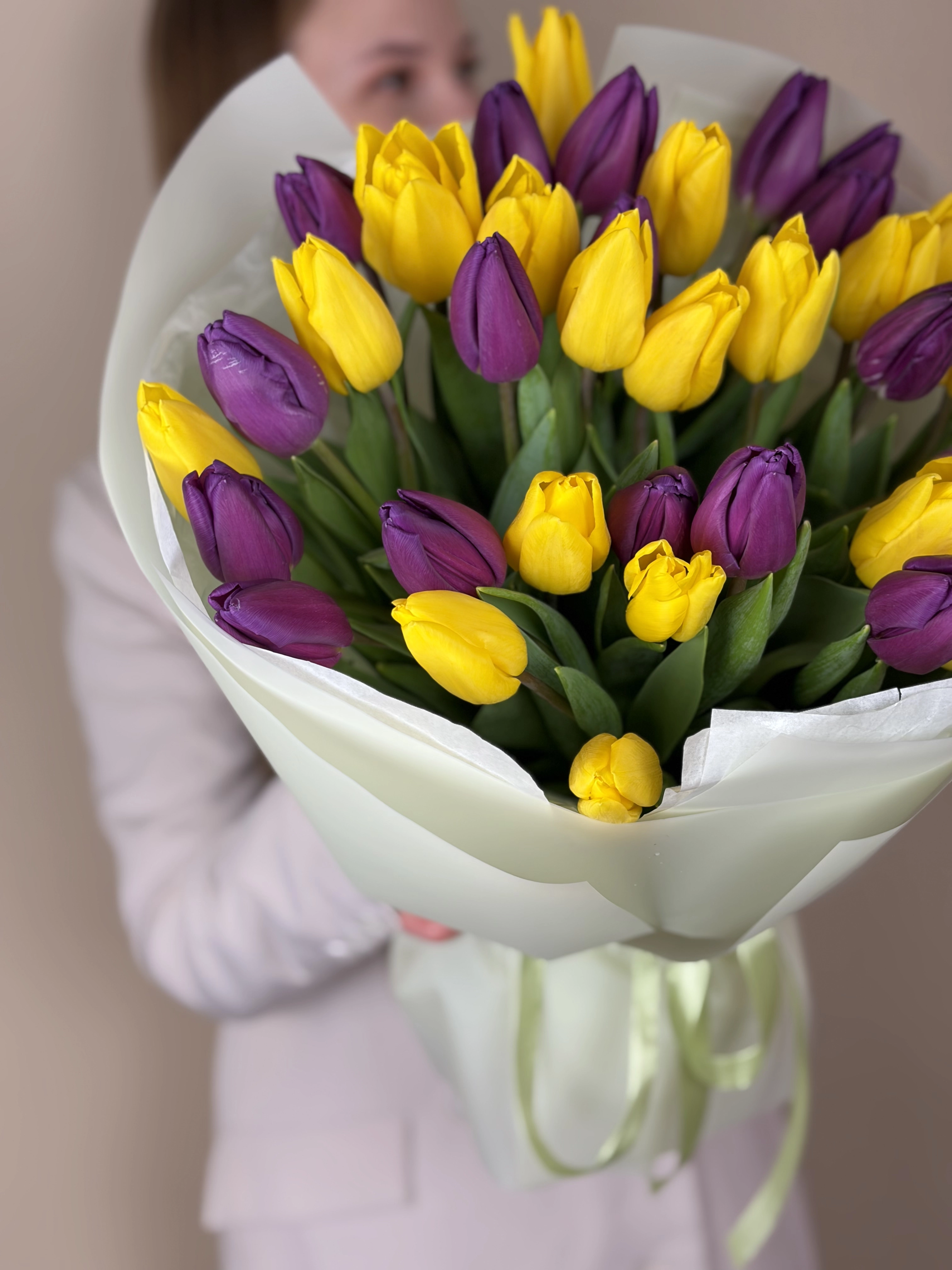Картинка Букет из 35 тюльпанов "Королевское Танго"