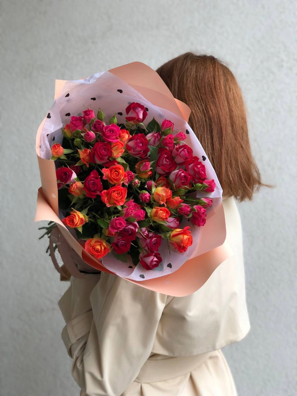 Картинка Букет из 15 кустовых роз "Луна" 40 см Картинка Букет из 15 кустовых роз "Луна" 40 см