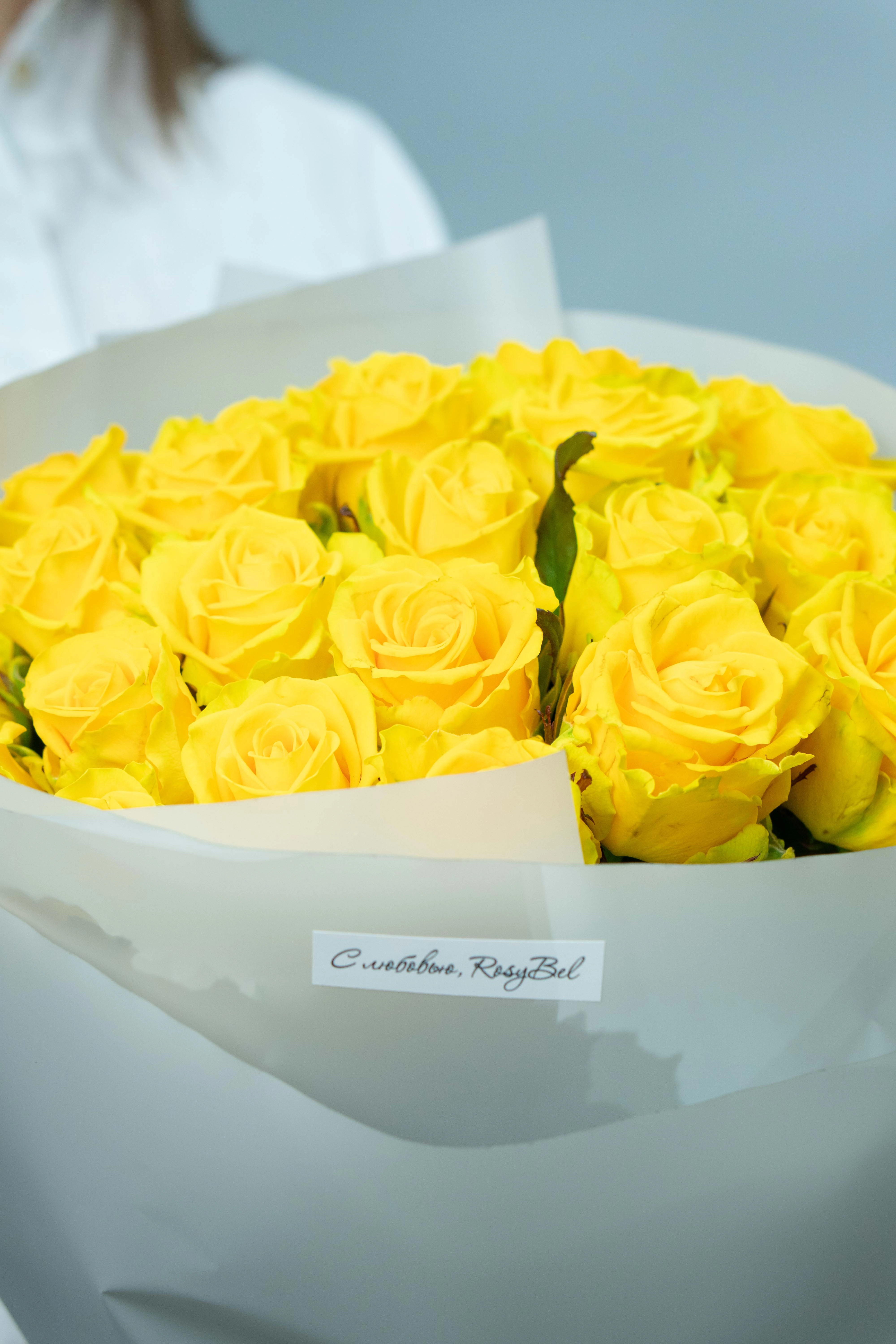 Картинка Букет из 25 желтых роз "Париж" 40 см Картинка Букет из 25 желтых роз "Париж" 40 см