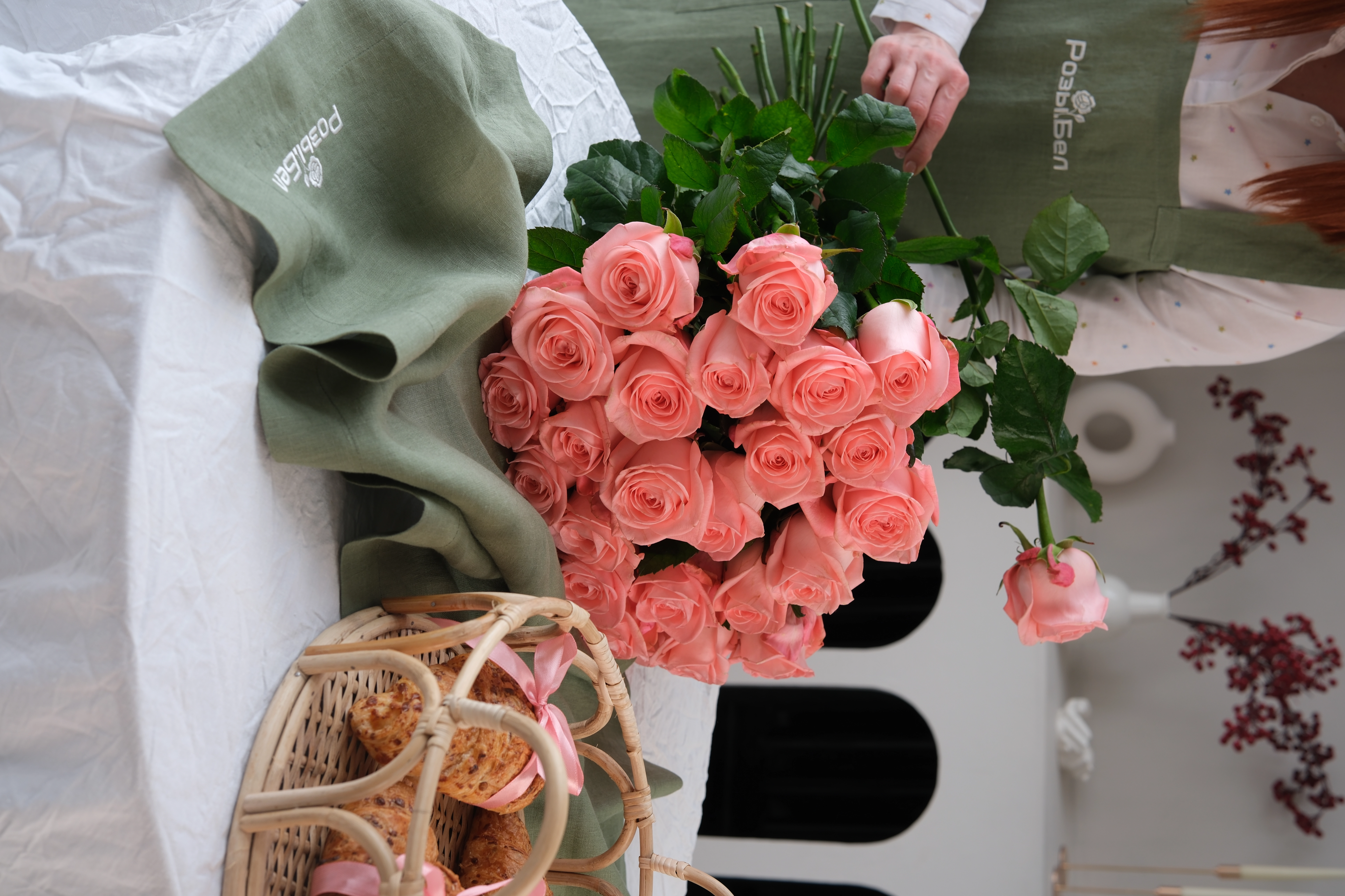 Картинка Букет из 25 роз "Лизбет" 40 см