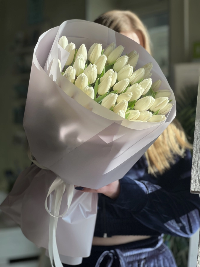 Картинка Букет из 41 белого тюльпана