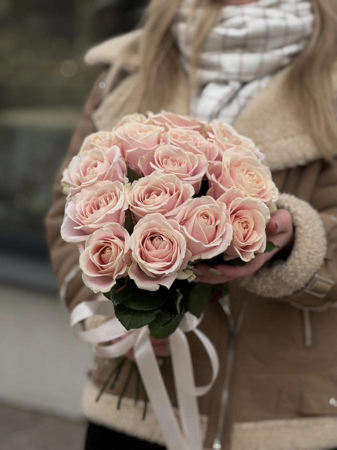 Картинка Букет "Ванильный вечер" из 15 роз 40 см Картинка Букет "Ванильный вечер" из 15 роз 40 см