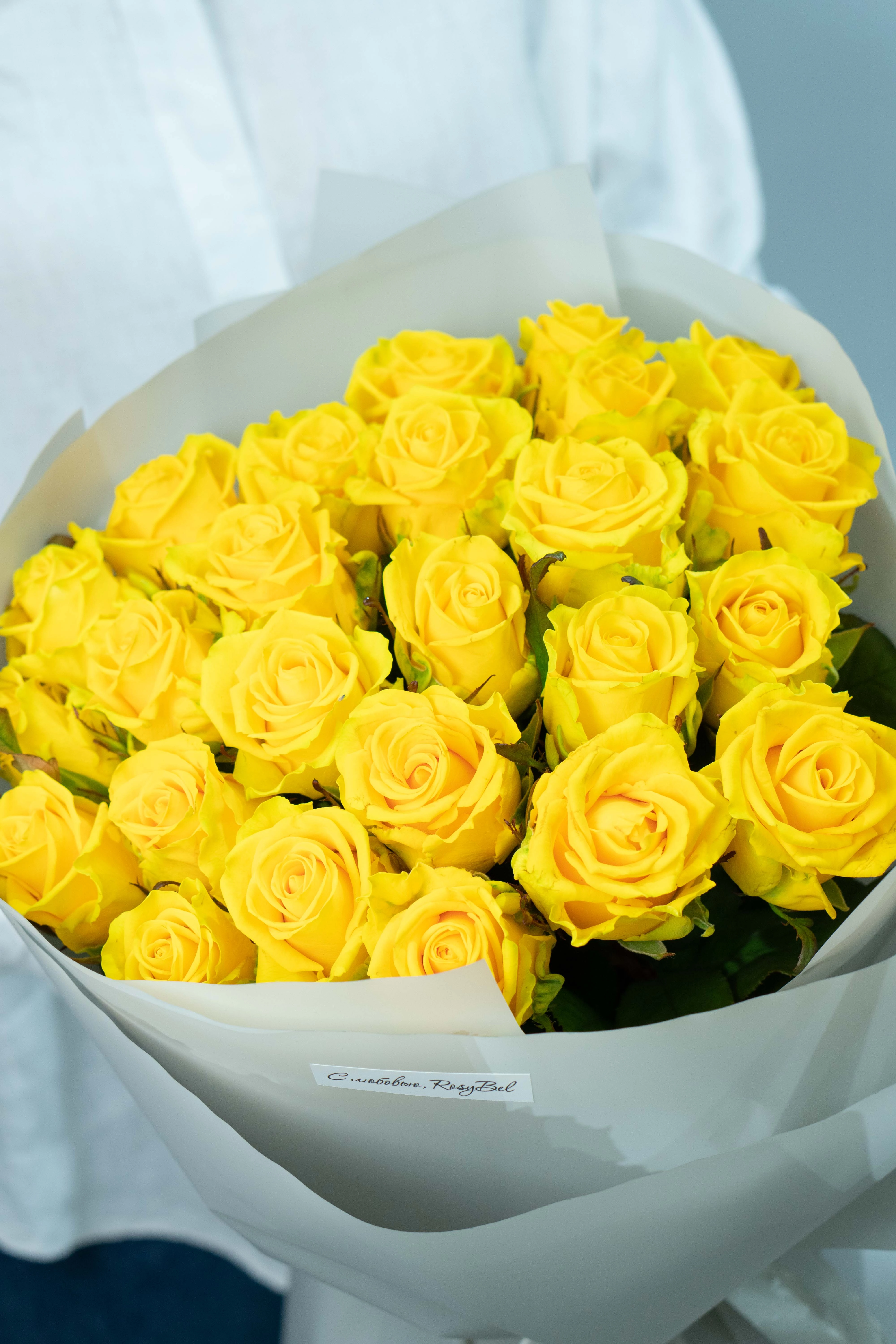 Картинка Букет из 25 желтых роз "Париж" 40 см Картинка Букет из 25 желтых роз "Париж" 40 см