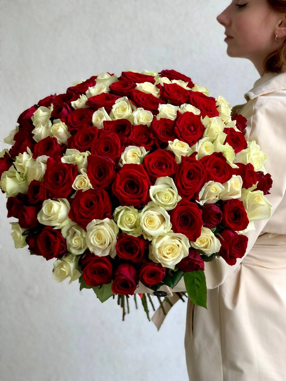 Картинка Букет из 101 розы "Два цвета" 60 см