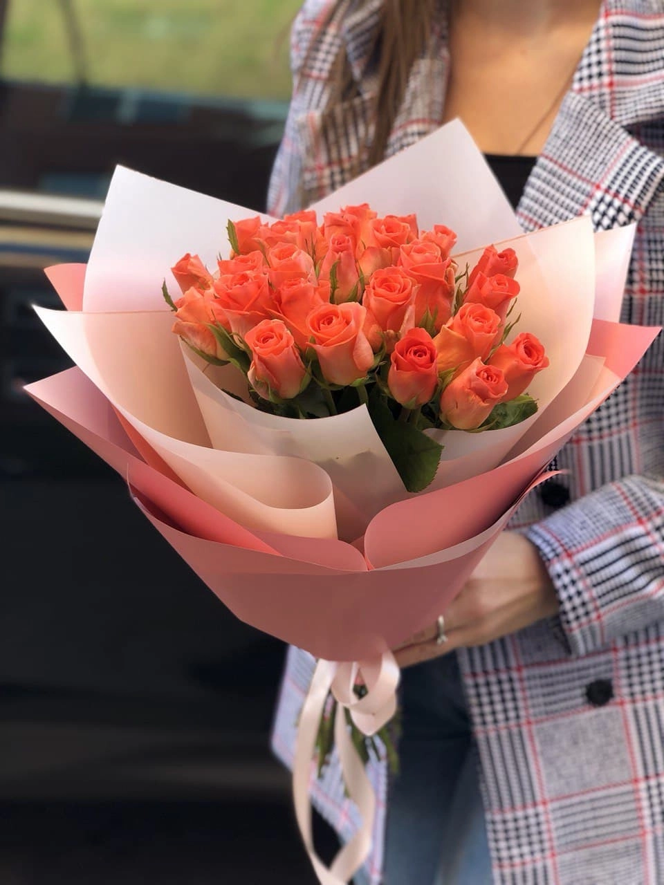 Картинка Букет из 25 роз "Коралл" 40 см Картинка Букет из 25 роз "Коралл" 40 см