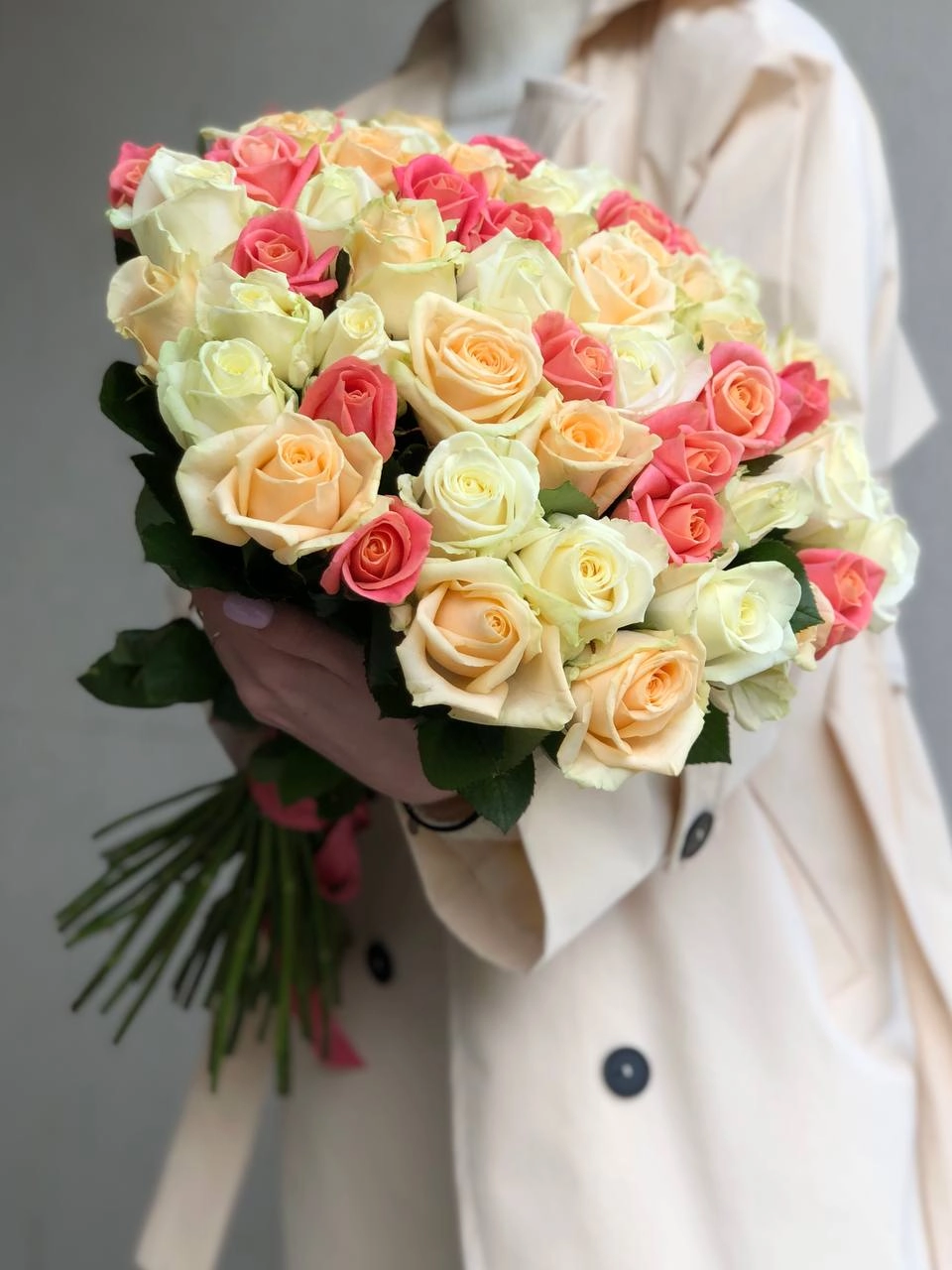 Картинка Букет из 51 розы "Коралловый риф"  50 см