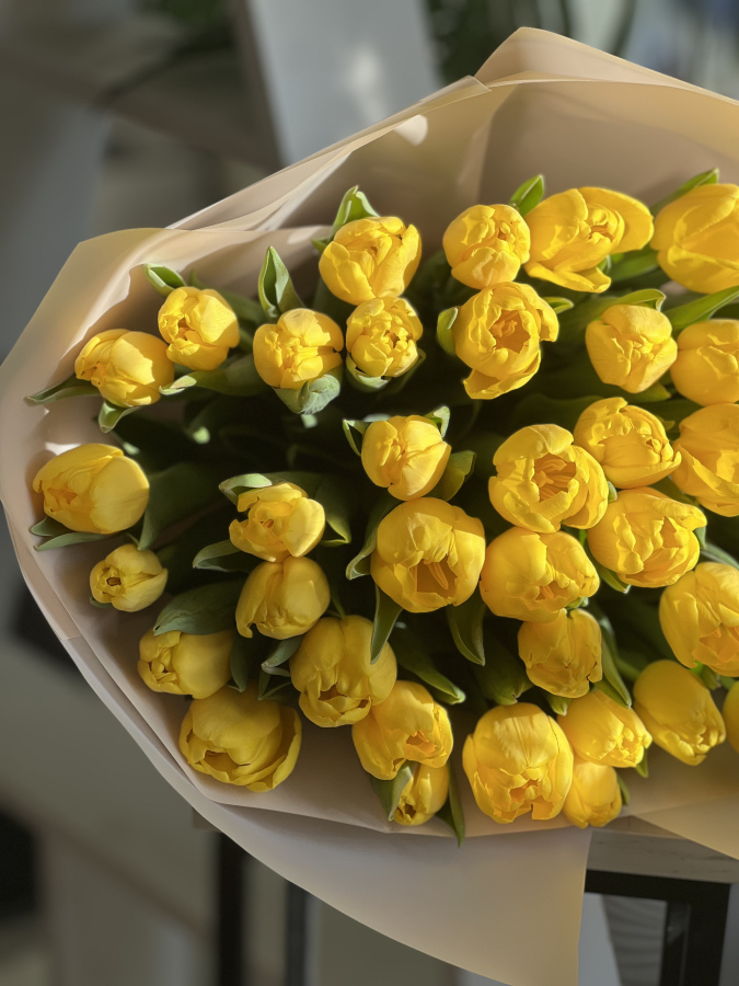 Картинка Букет из 45 желтых тюльпанов "Мадрид"