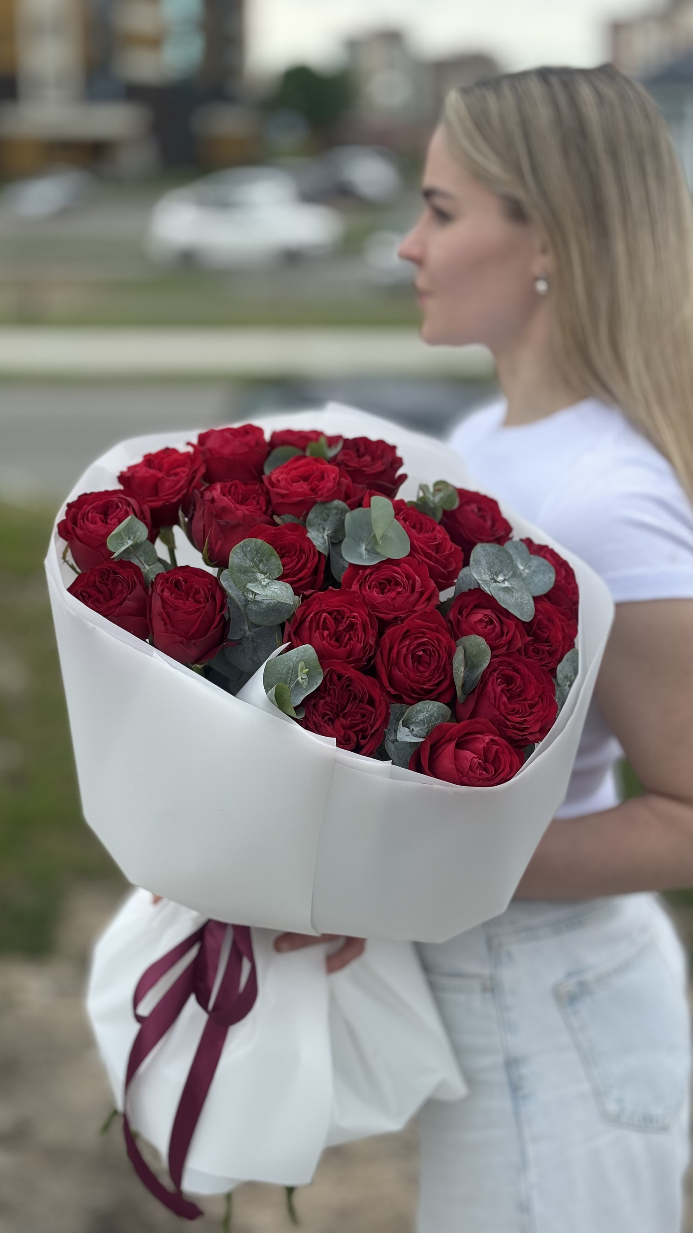 Картинка Букет из 21 розы "Алые паруса" 50см