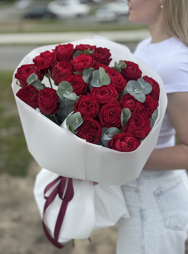 Картинка Букет из 21 розы "Алые паруса" 50см