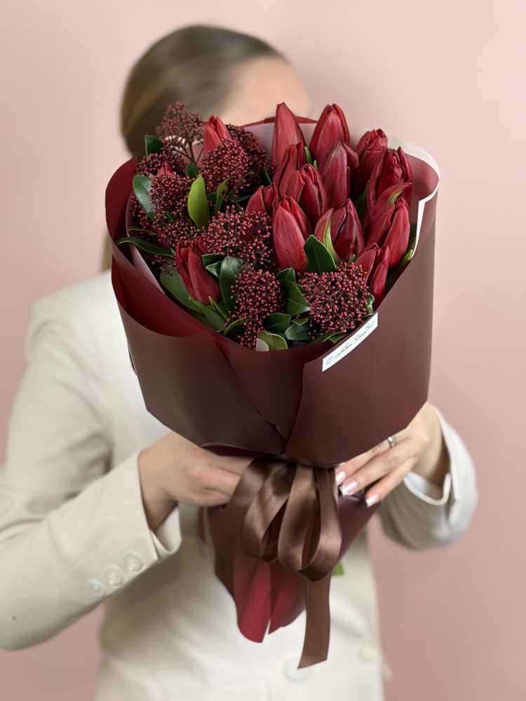 Картинка Букет из 15 тюльпанов "Глубокая Страсть"