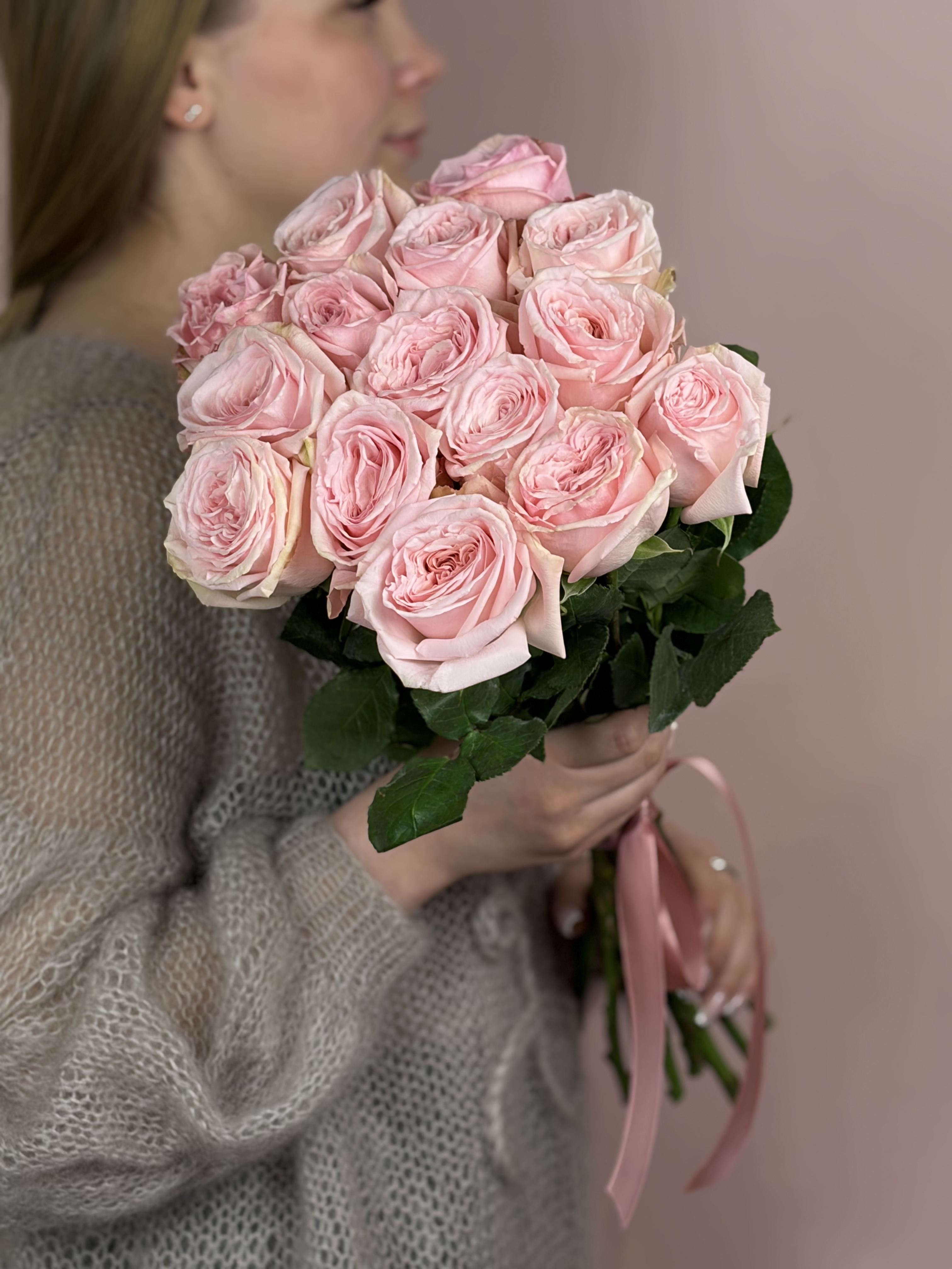 Картинка Букет из 15 роз Пинк Охара 40см