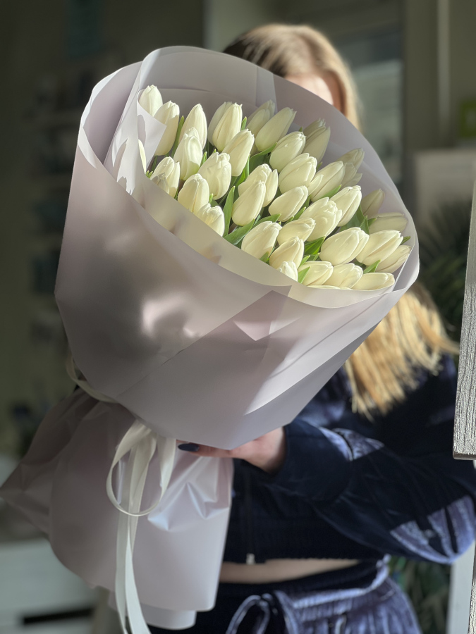 Картинка Букет из 41 белого тюльпана