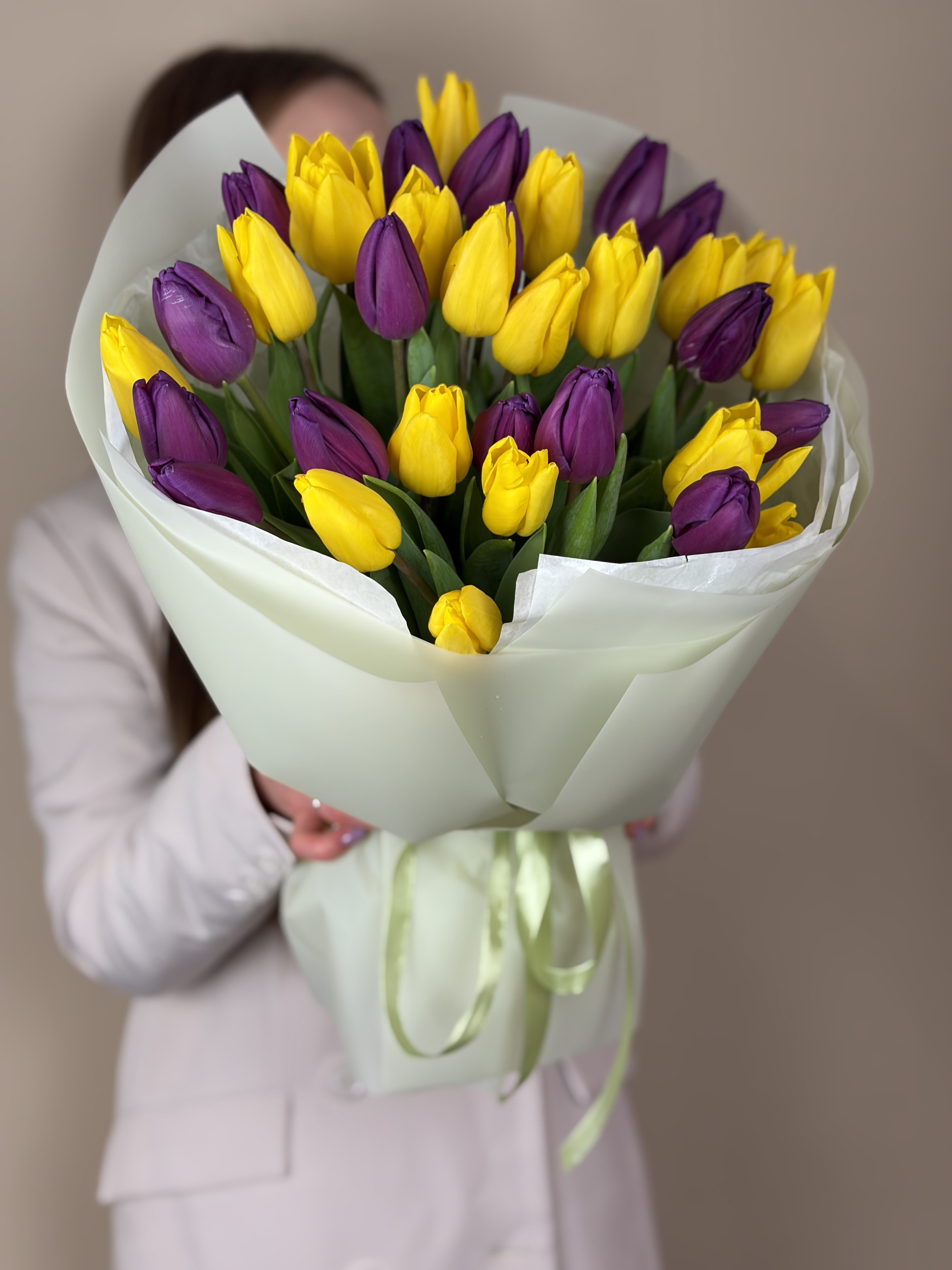 Картинка Букет из 35 тюльпанов "Королевское Танго"